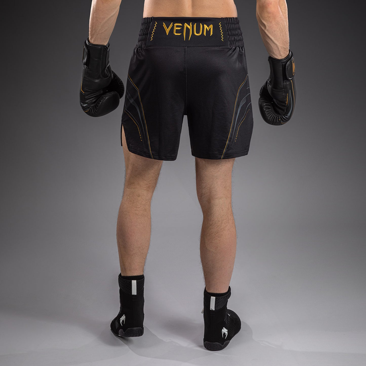 Venum Streamline Pantalón Corto de Boxeo – Negro/Oro