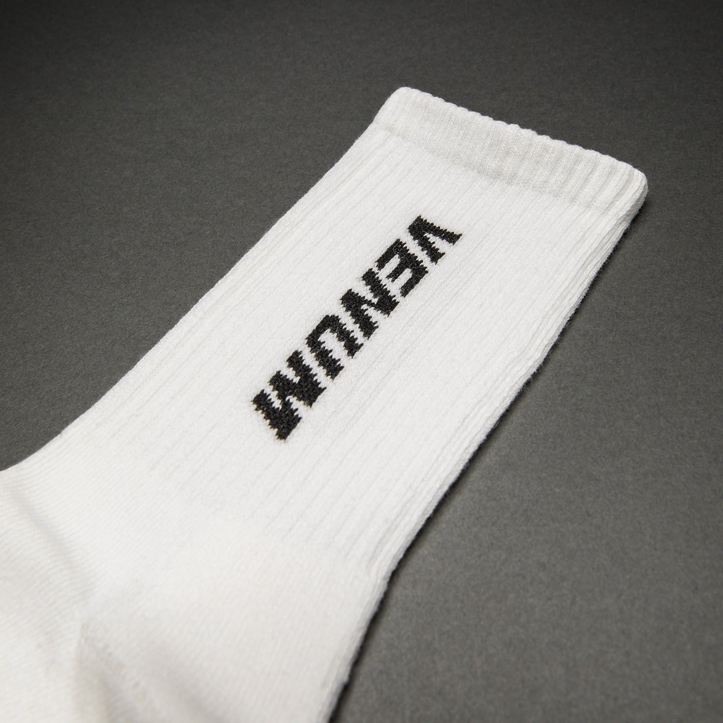 Venum Essential Calcetines (Set de 3 pares) – Blanco/Negro