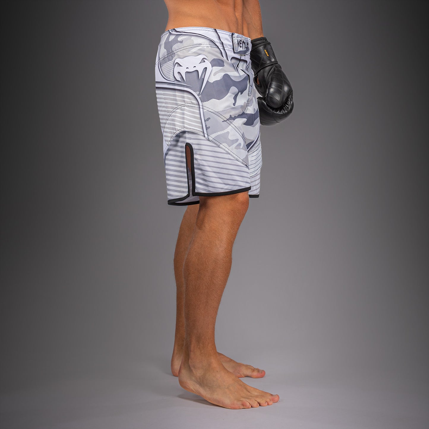 Venum Camo Hero Short de Combate - Blanco/Gris Claro
