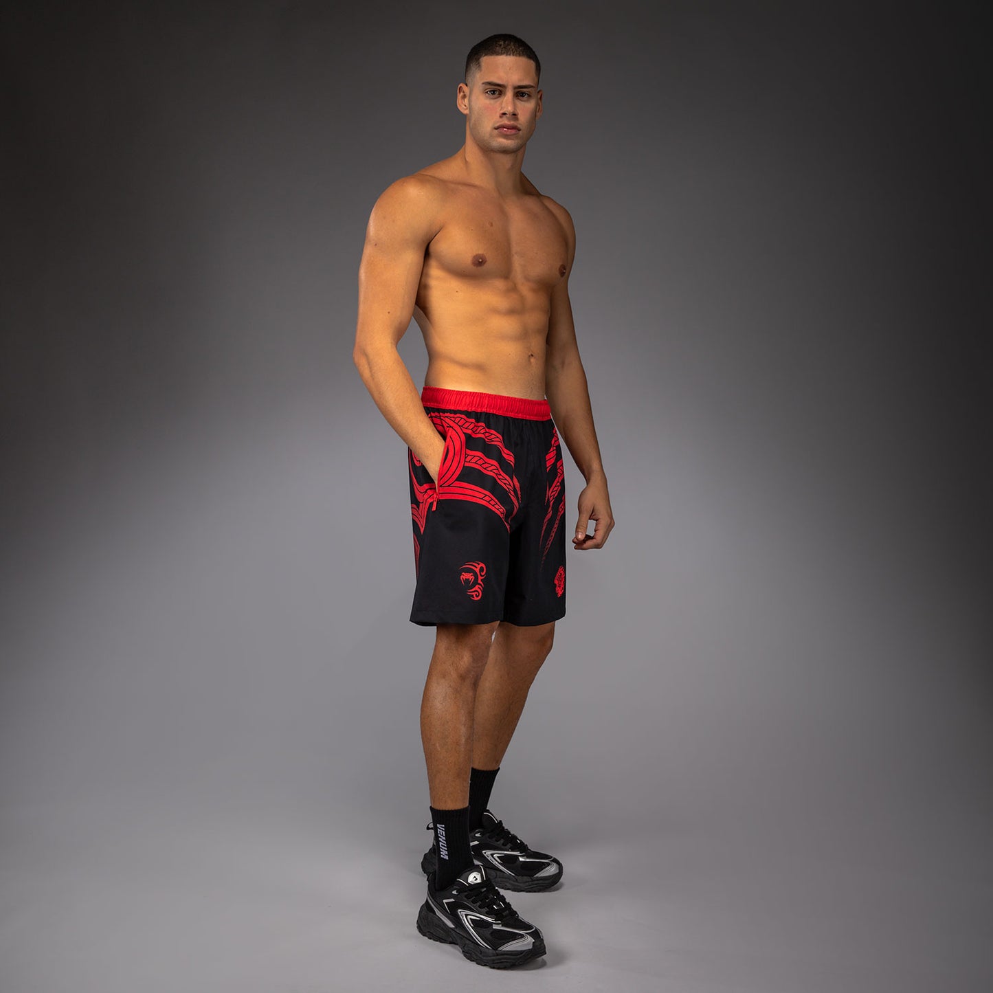 Venum x Mike Tyson Tiger Training Pantalones Cortos - Negro Profundo/Rojo Intenso