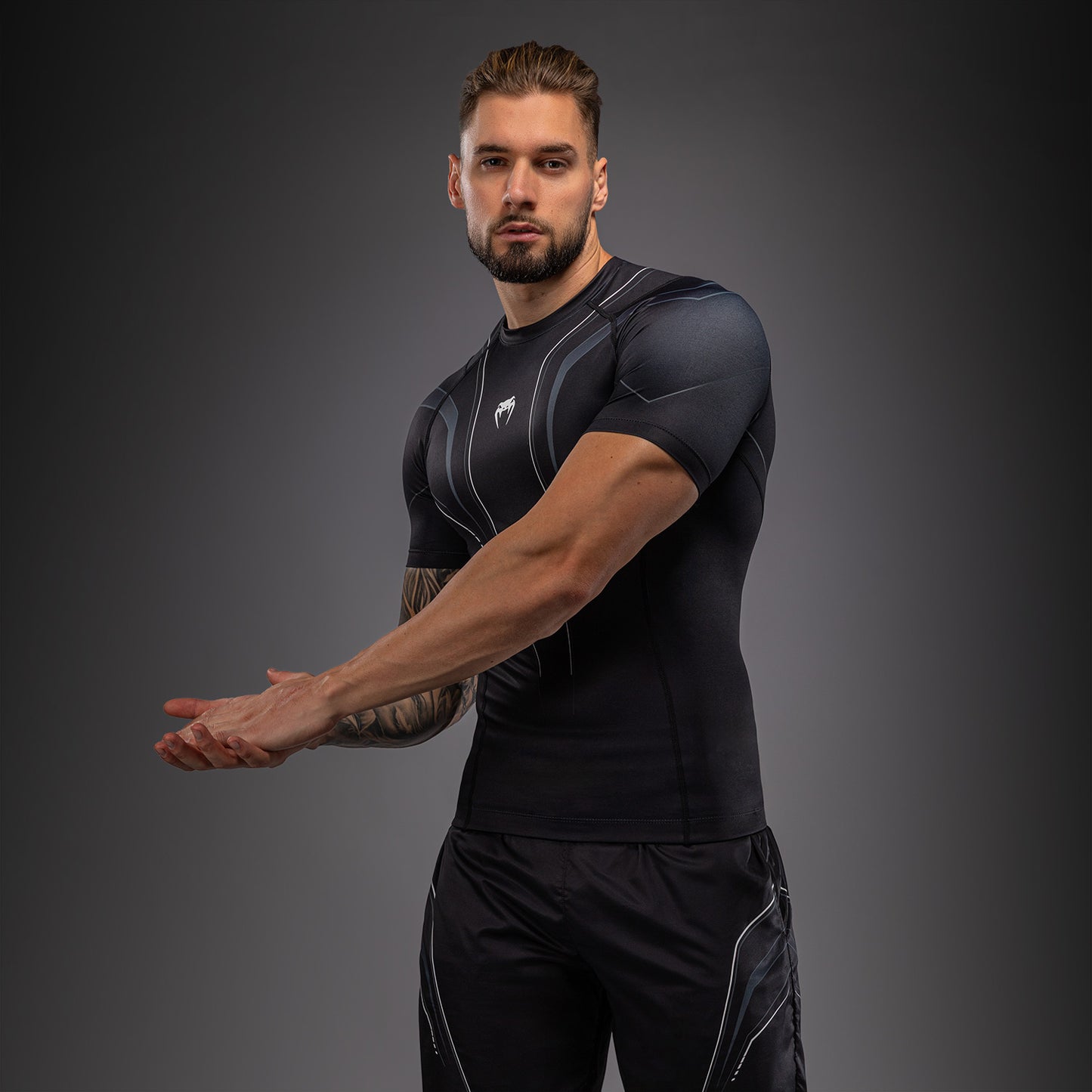 Venum Streamline Rashguard Manga Corta – Negro/Blanco