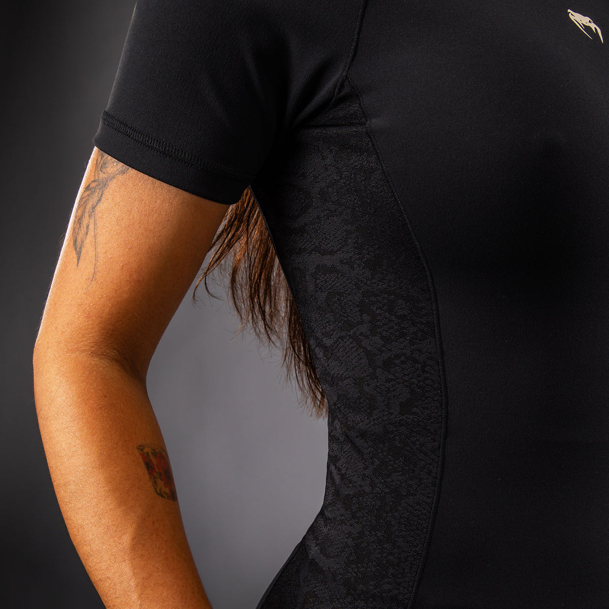 Venum Viper Rashguard de manga corta para mujer - Negro