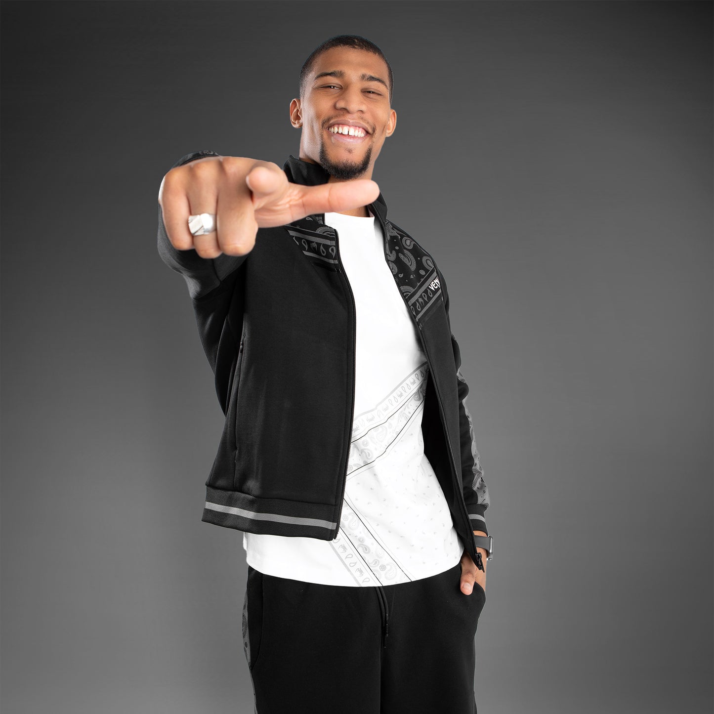 Chaqueta de chándal Venum Cali 34 -  Oversize- Negro