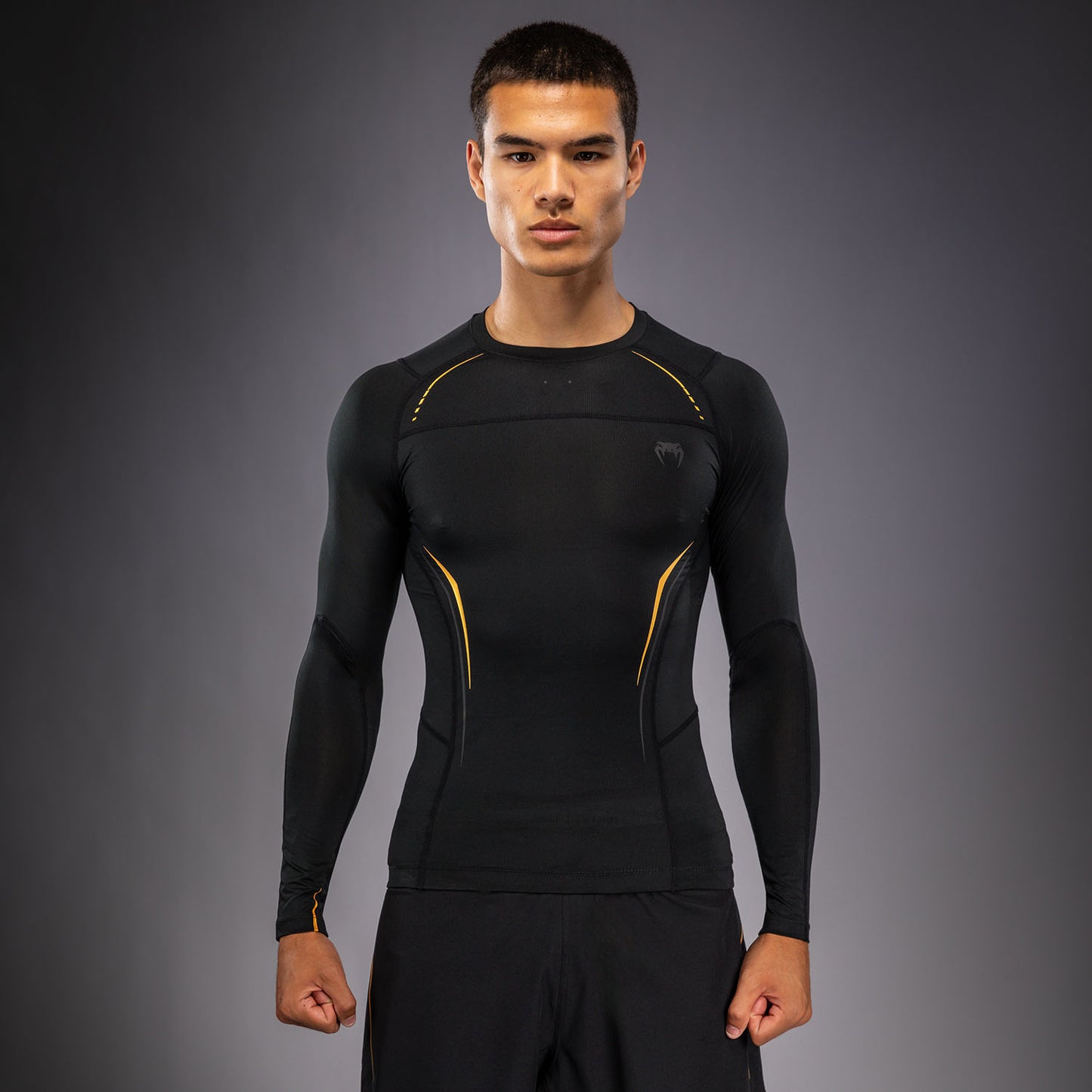 Venum G-Core Rashguard Manga Larga - Negro/Oro