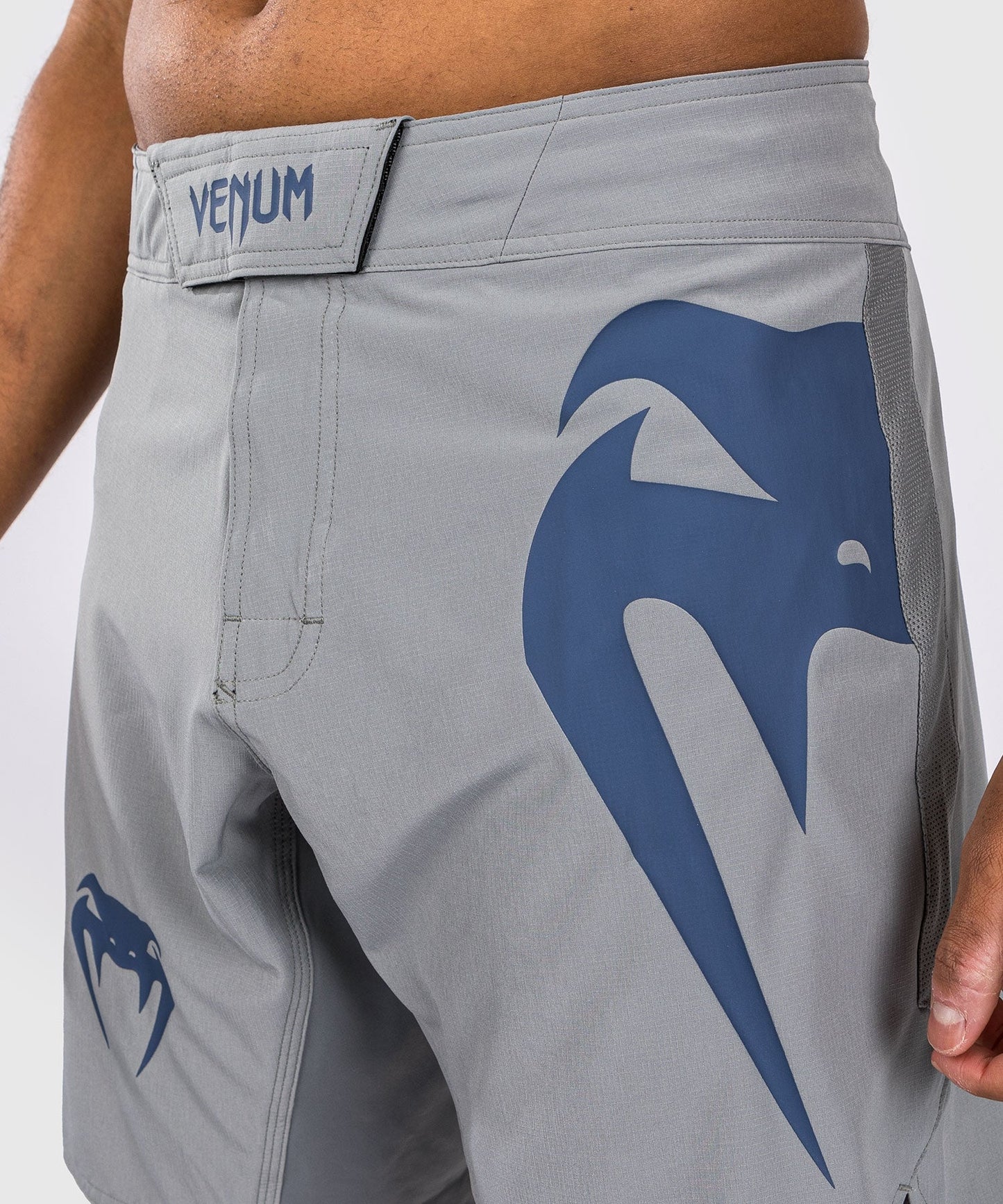 Venum Light 5.0 Pantalones cortos de lucha - Gris/Azul