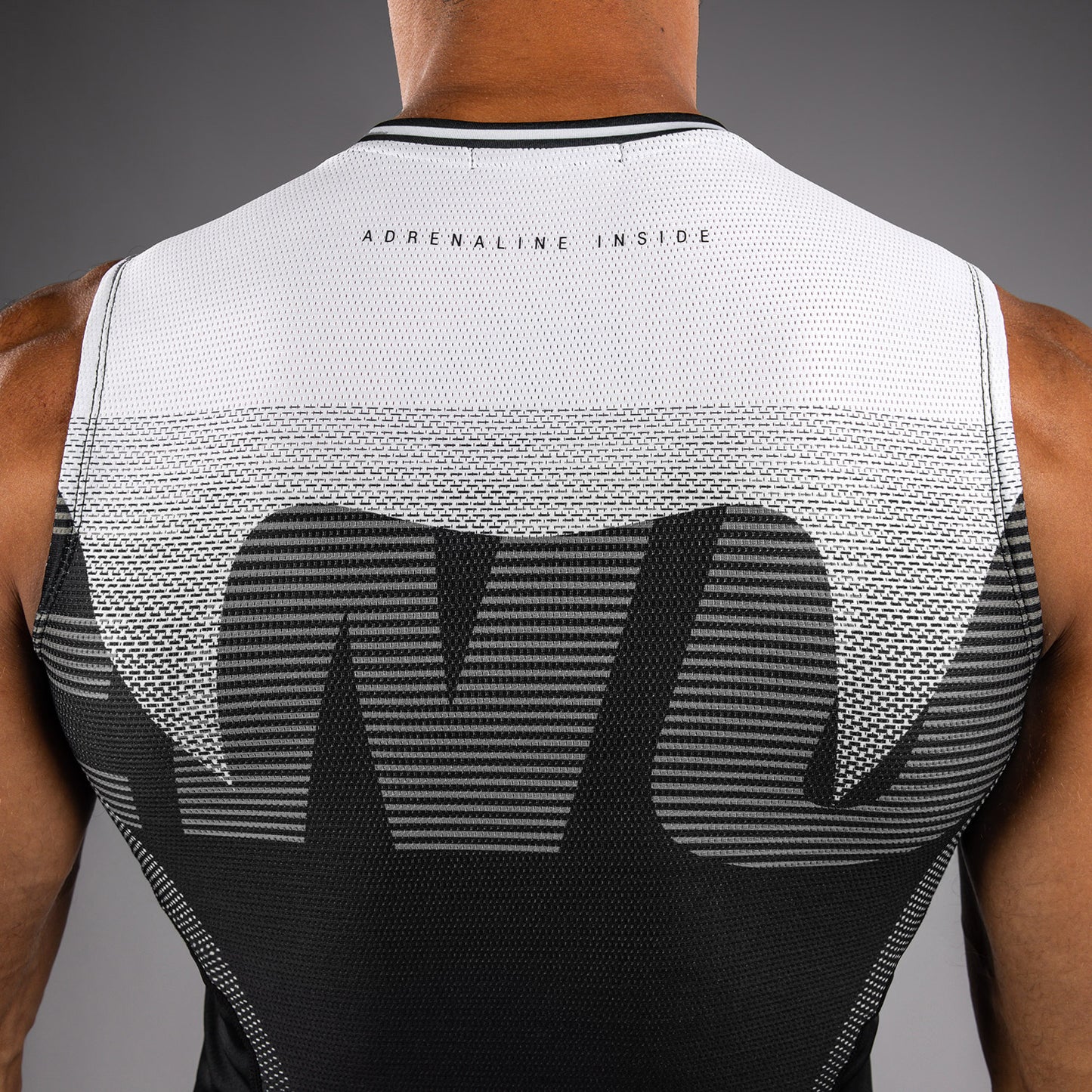 Venum Adrenaline Rashguard Sin Mangas – Negro/Gris Plata