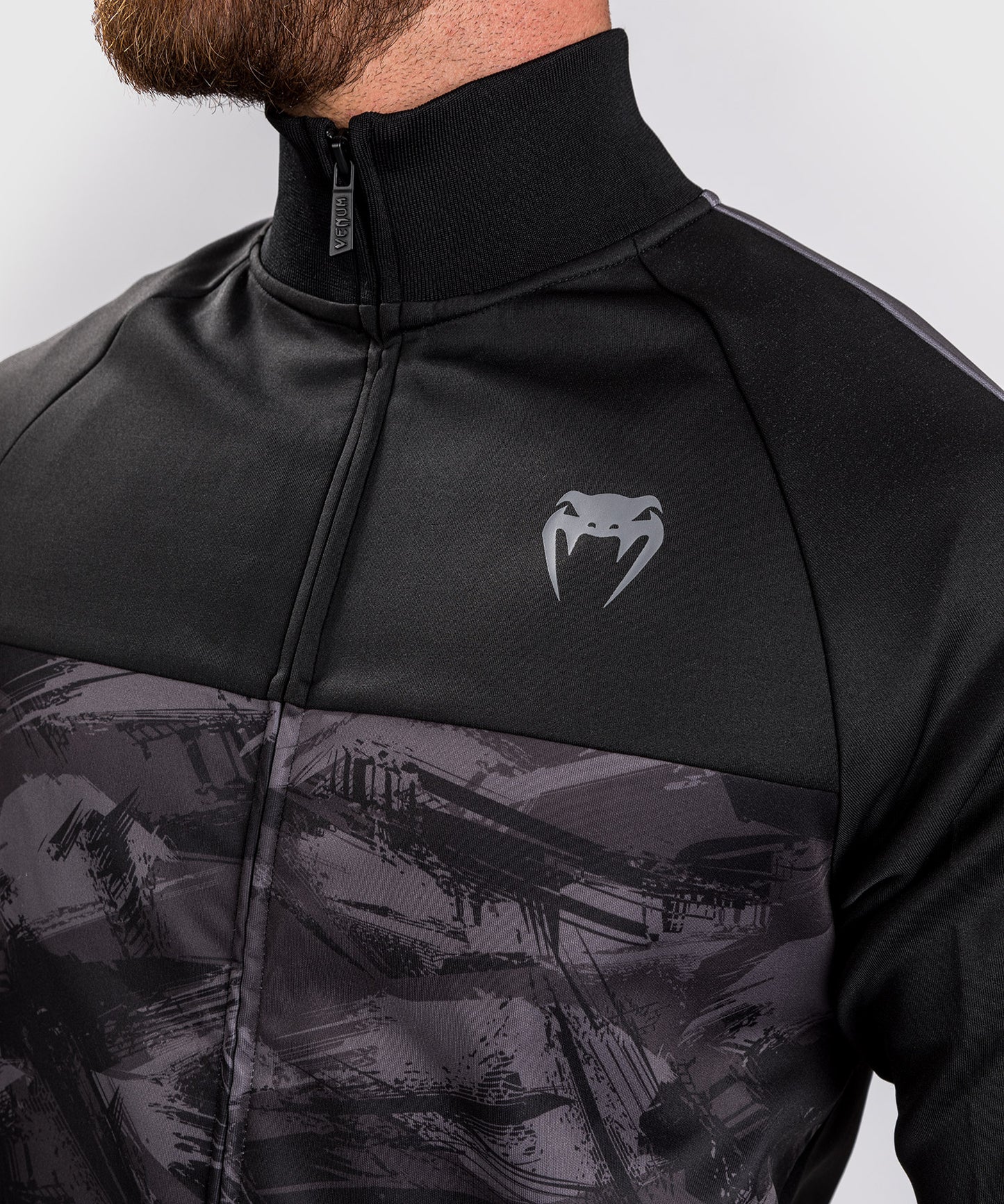 CHAQUETA VENUM CLUB EVO - NEGRO/CAMUFLAJE OSCURO