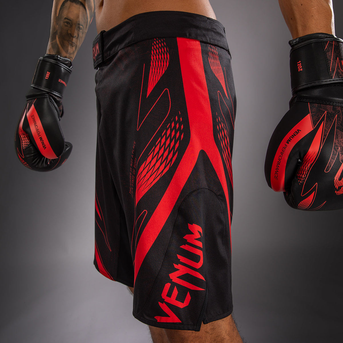 Venum Amazonia Reborn Pantalón corto de MMA - Negro/Rojo