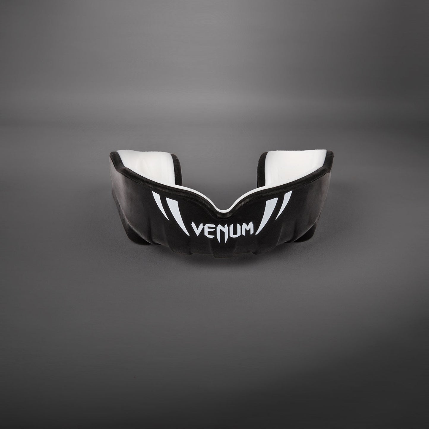 Venum Challenger Kids Protector bucal - Negro/Blanco