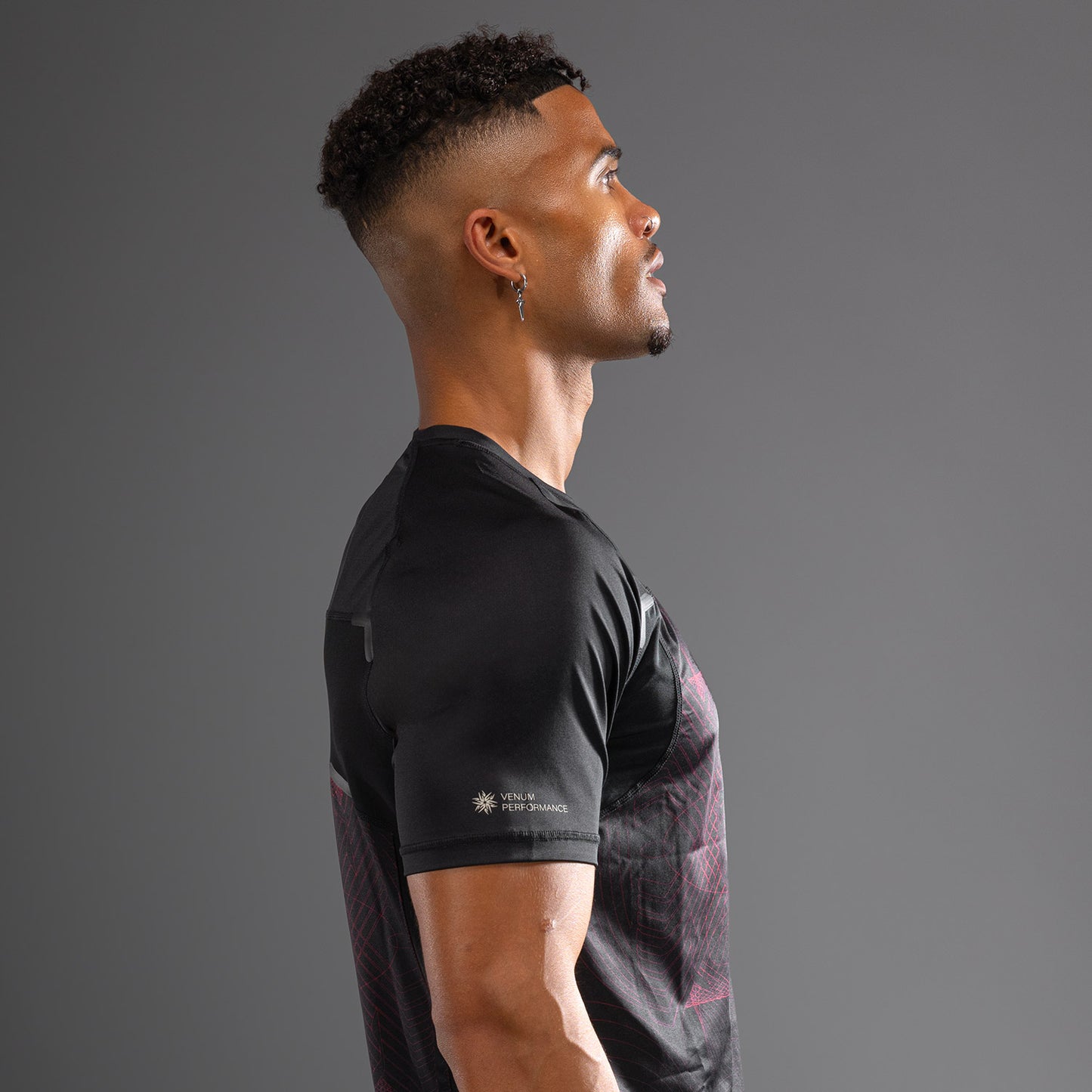 Venum G-Fit Air Camiseta Dry-Tech para Hombre - Negro Profundo / Rojo Fuego