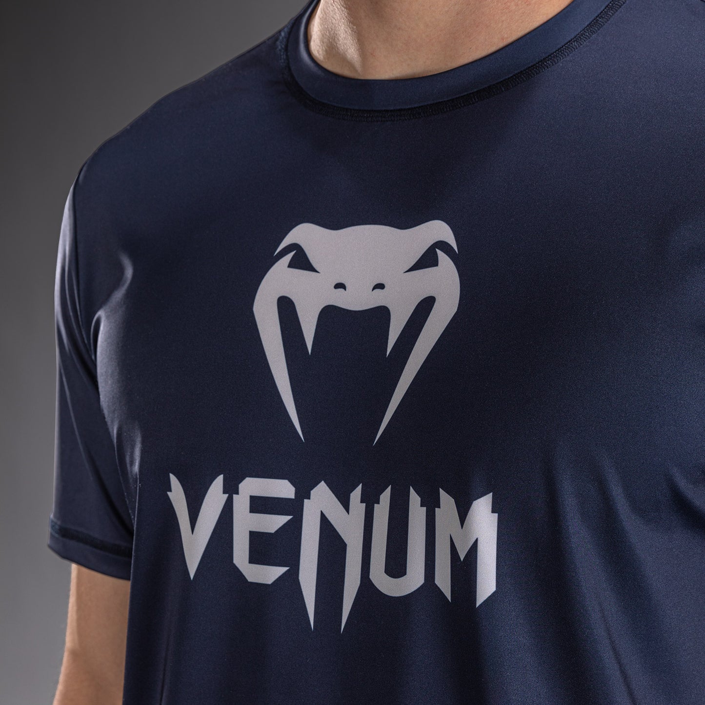 Venum Classic Camiseta Dry Tech - Azul marino/Blanco