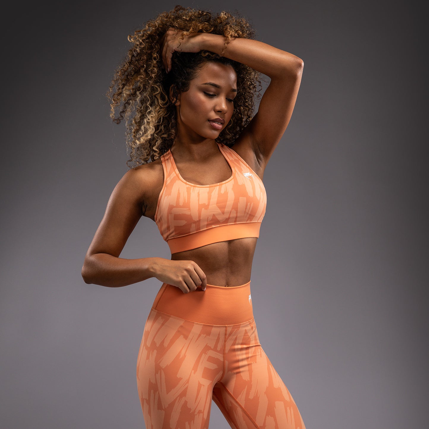 Venum Graffiti Sujetador Deportivo para Mujer - Albaricoque Terciopelo