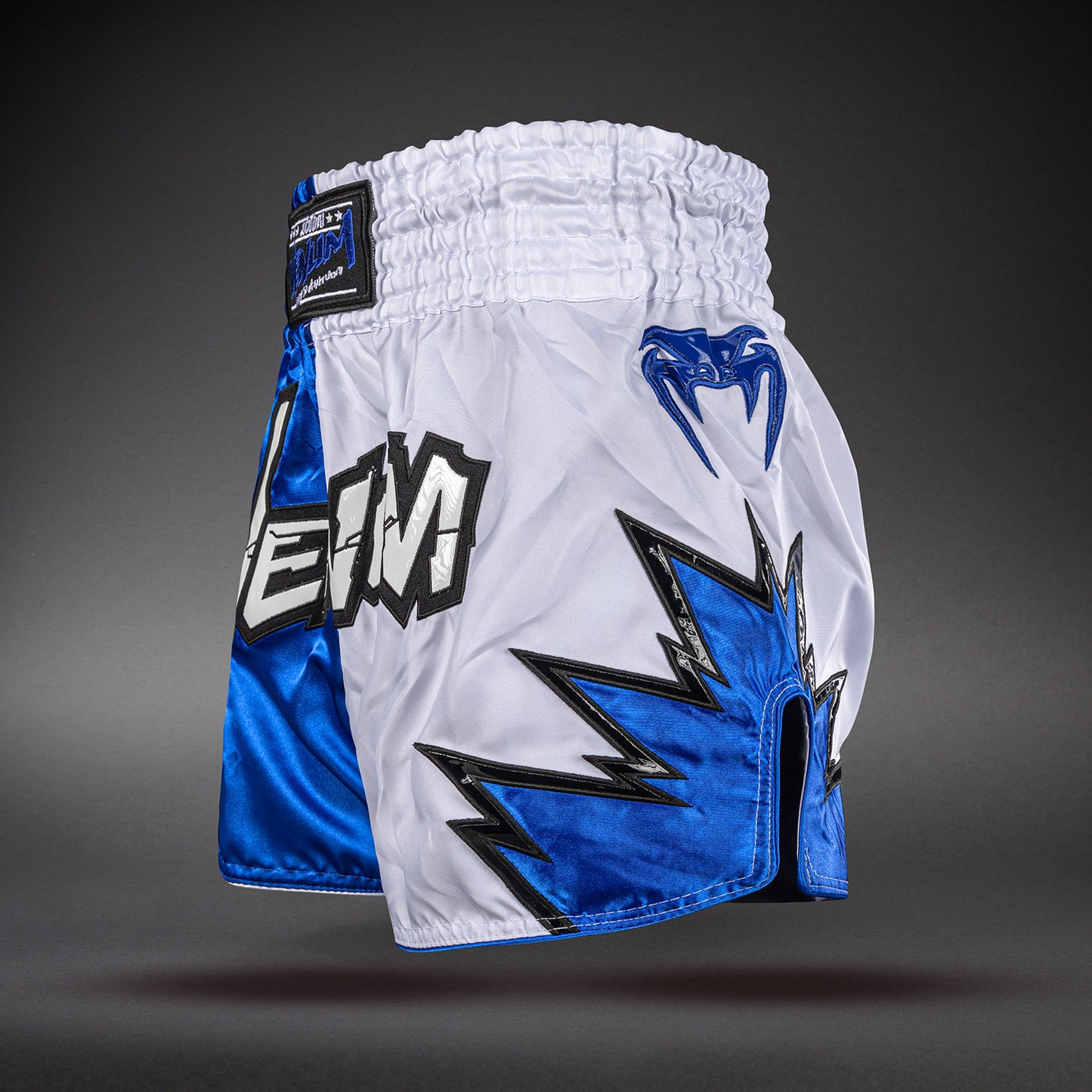 Venum Inferno 2.0 Pantalones Cortos de Muay Thai - Blanco/Azul