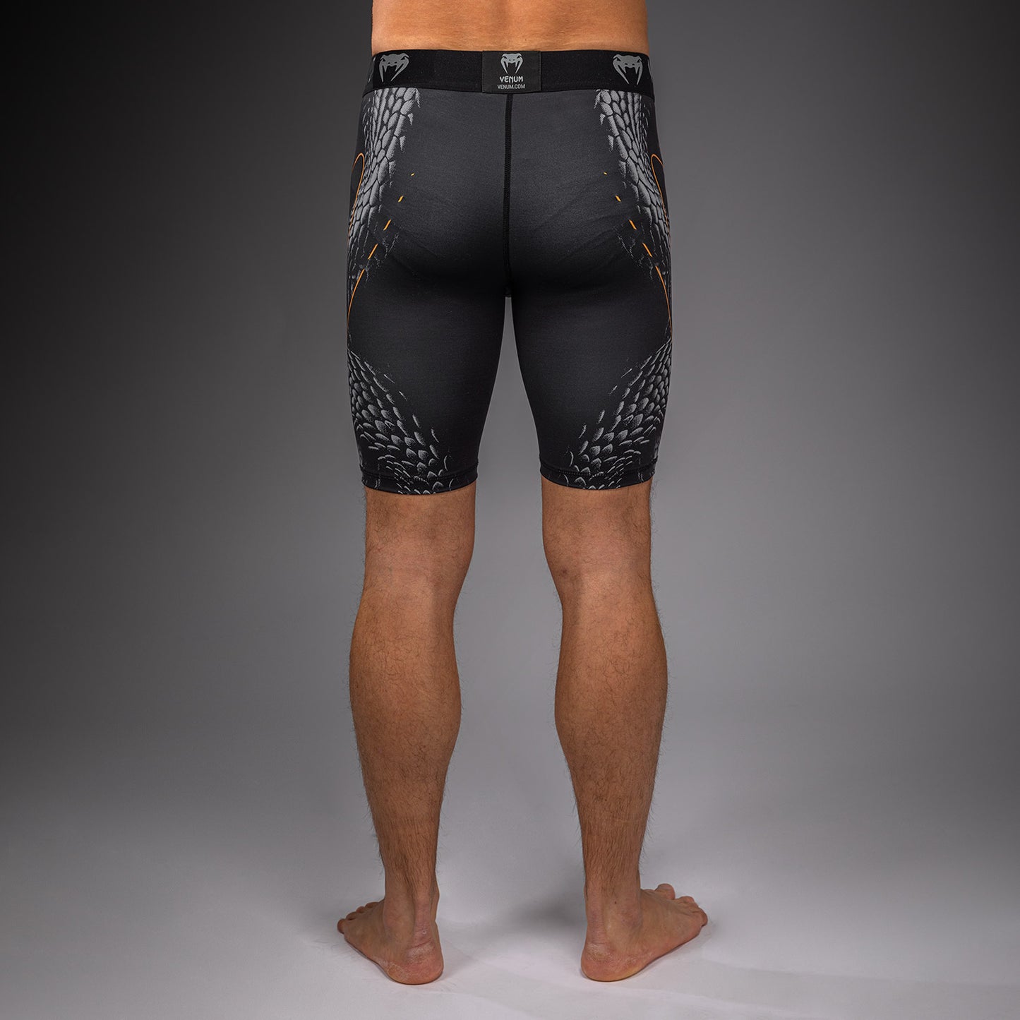 Venum Matupa Short de Compresión - Negro/Gris/Oro