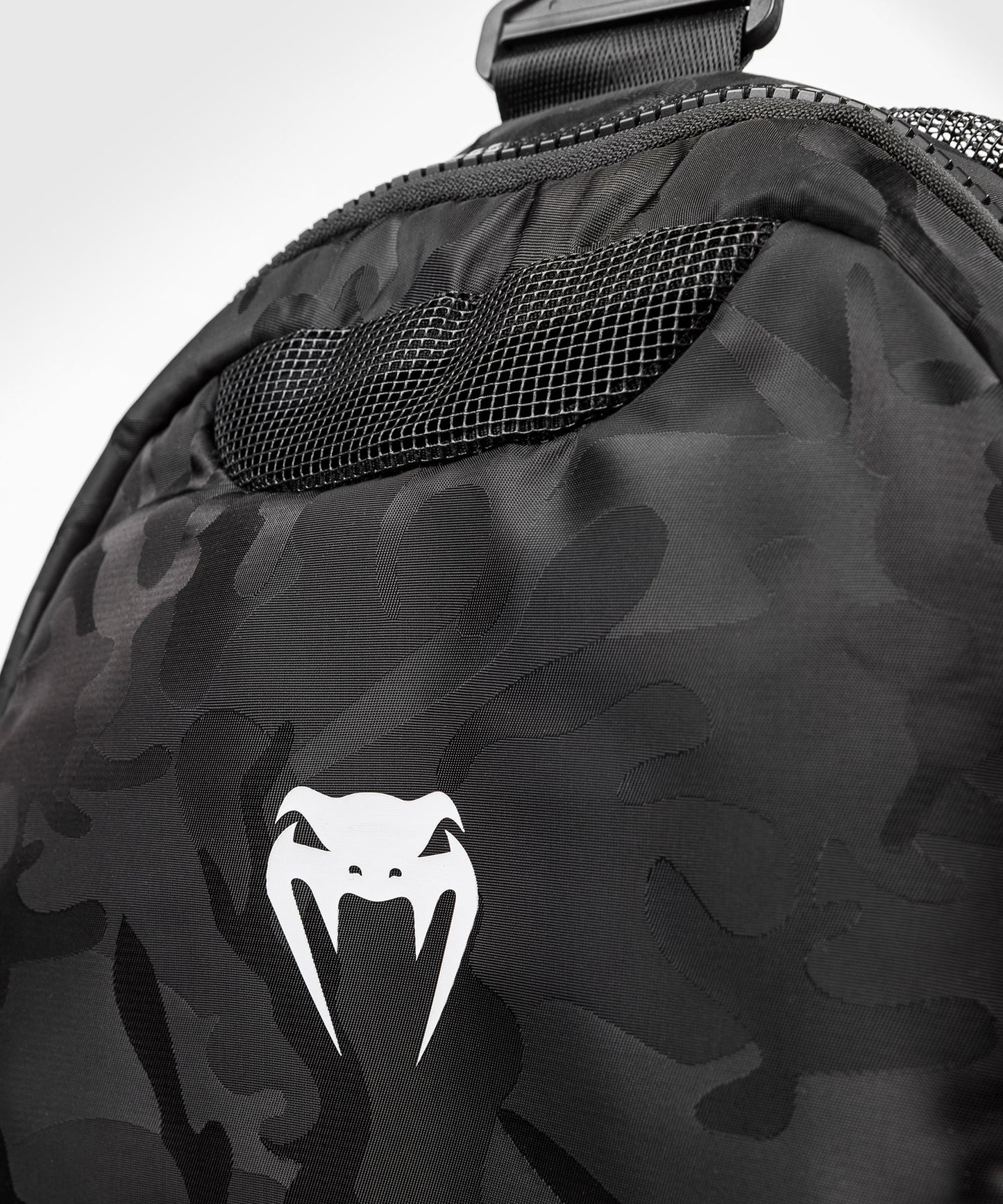 Venum Trainer Lite Bolsa de deporte- Negro/Camuflaje oscuro