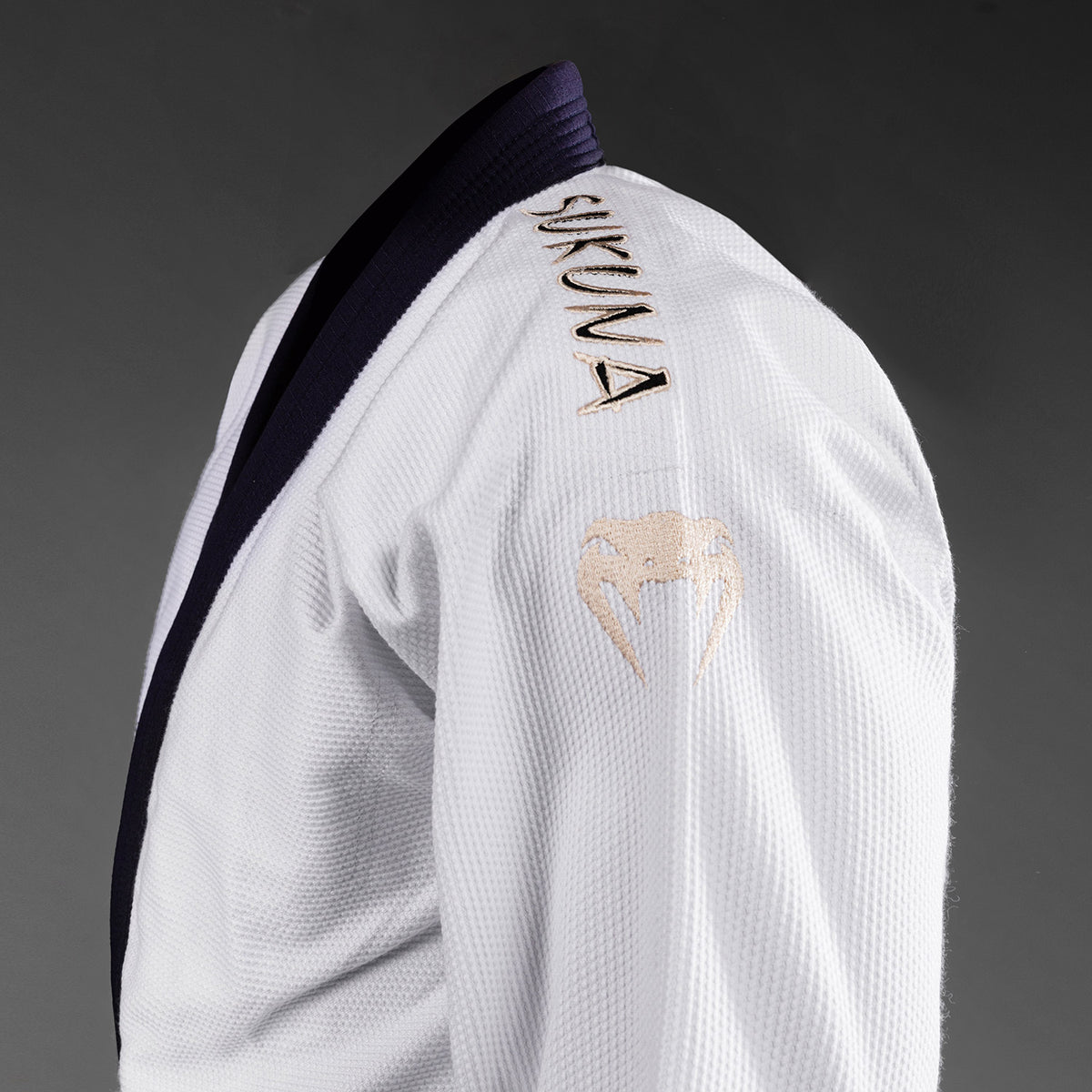 Jujutsu Kaisen x Venum Sukuna Kimono de BJJ – Blanco/Azul