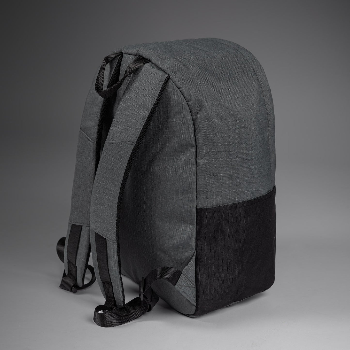 Venum Evo 2 Mochila Ligera (20-25L) – Gris Tormenta