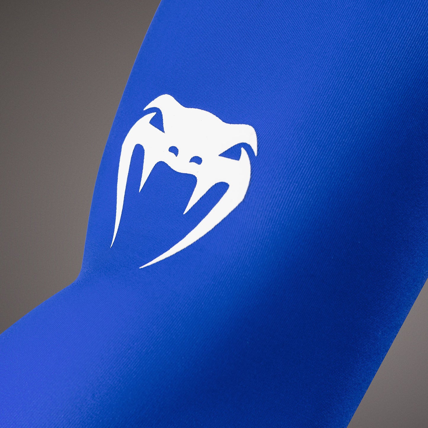 Venum Lineup Mangas para Brazo - Azul Real/Blanco