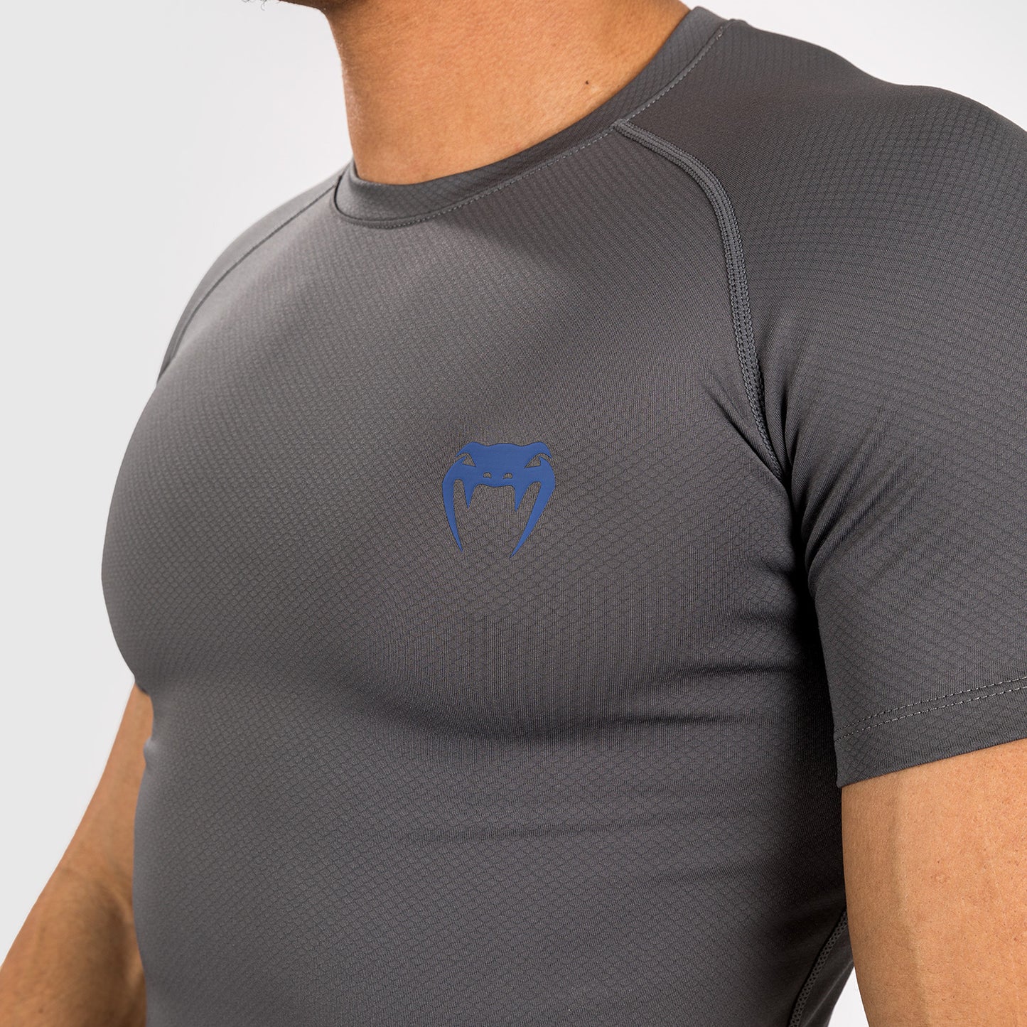Venum Contender Lycra de manga corta para hombre - Gris