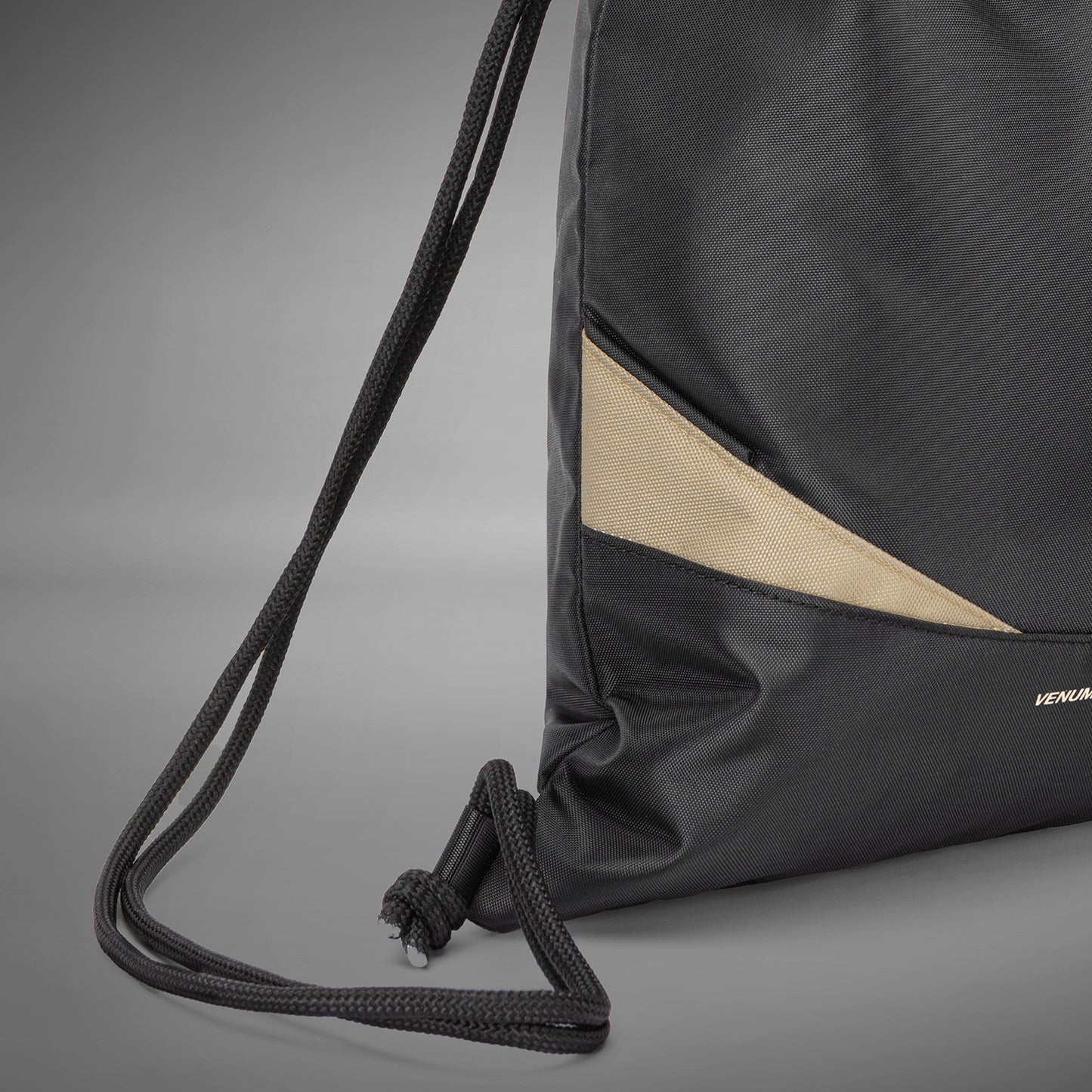 Venum Evo 2 Bolsa con Cordón (15-20L) – Negro/Arena