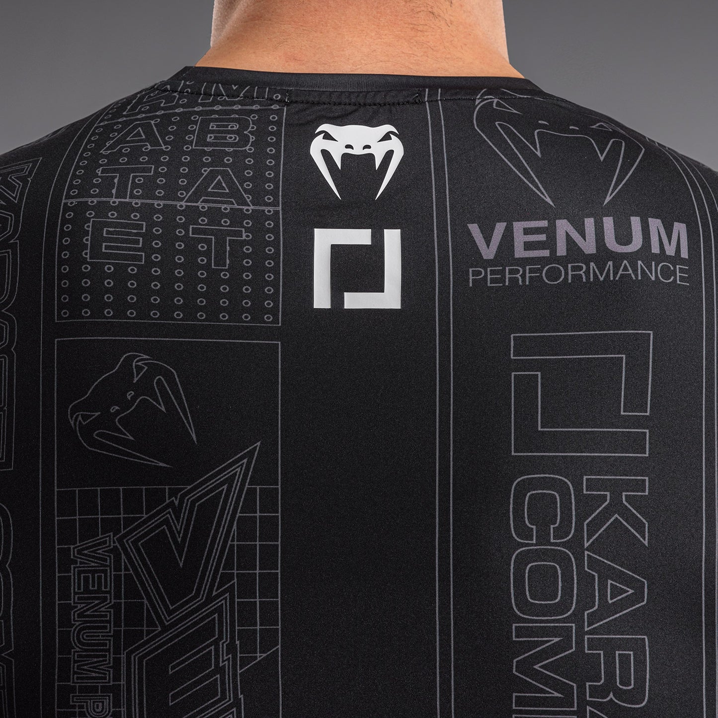 Karate Combat by Venum Camiseta Dry Tech Sin Mangas – Negro/Gris
