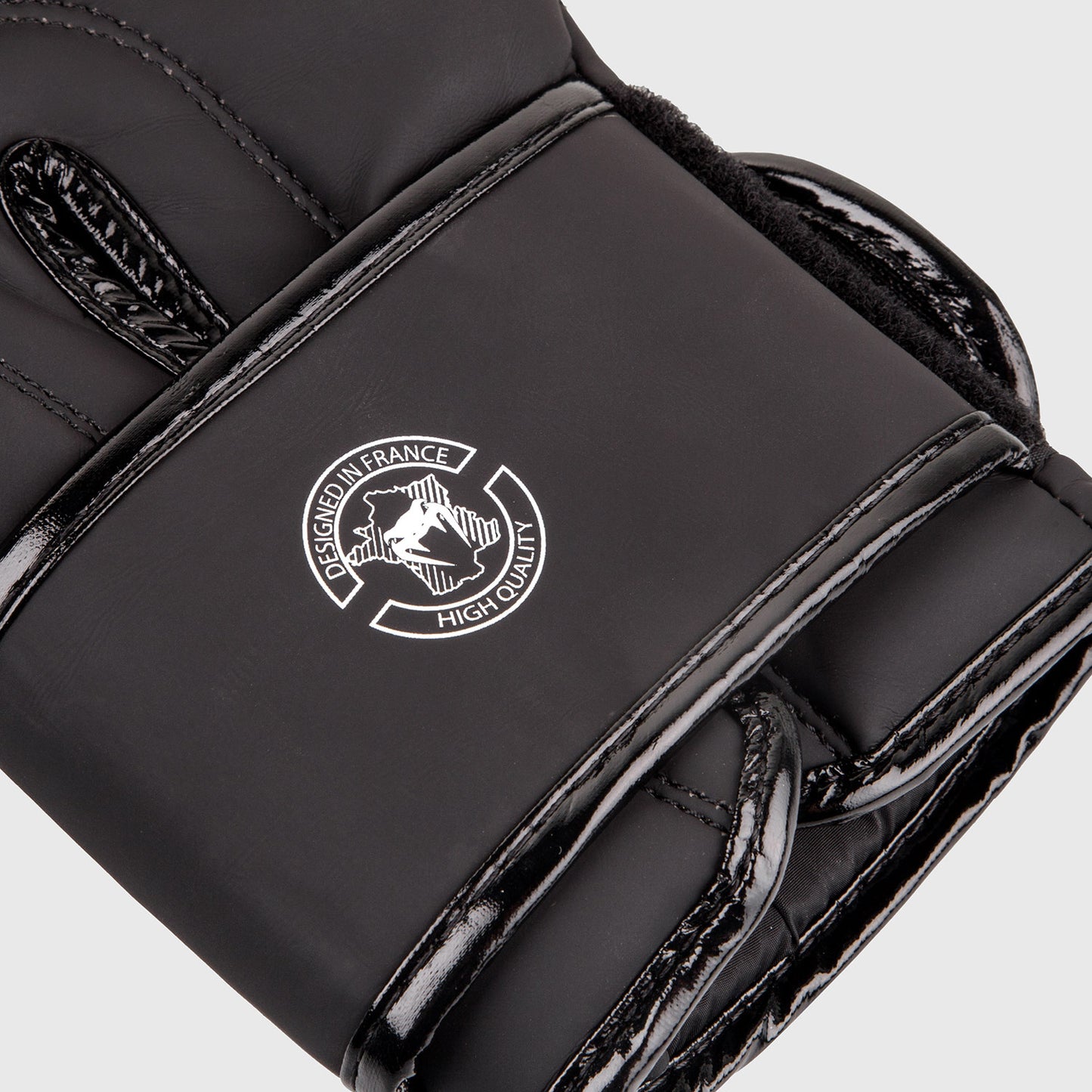 Guantes de Boxeo Venum Contender 2.0 – Negro/Gris-Blanco