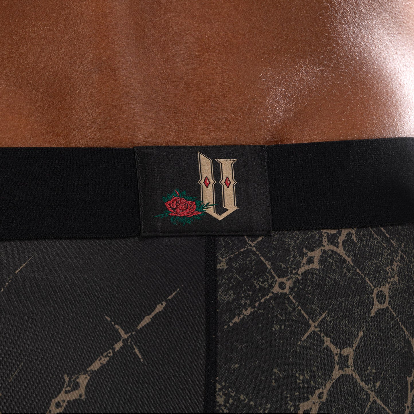 Venum Santa Muerte 5.0 Pantalones Cortos Vale Tudo para Hombre - Negro Profundo/Oro