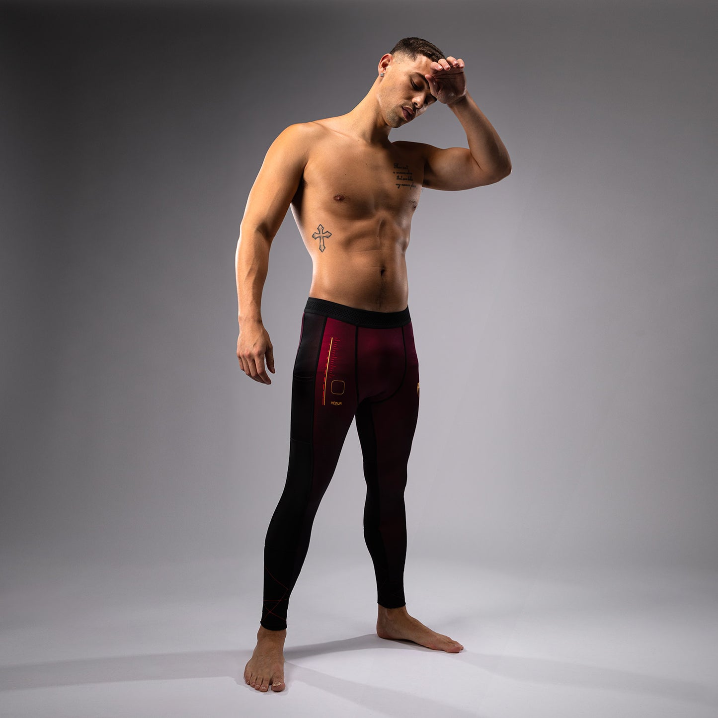 Venum Tactical XT Spats - negro/borgoña/oro
