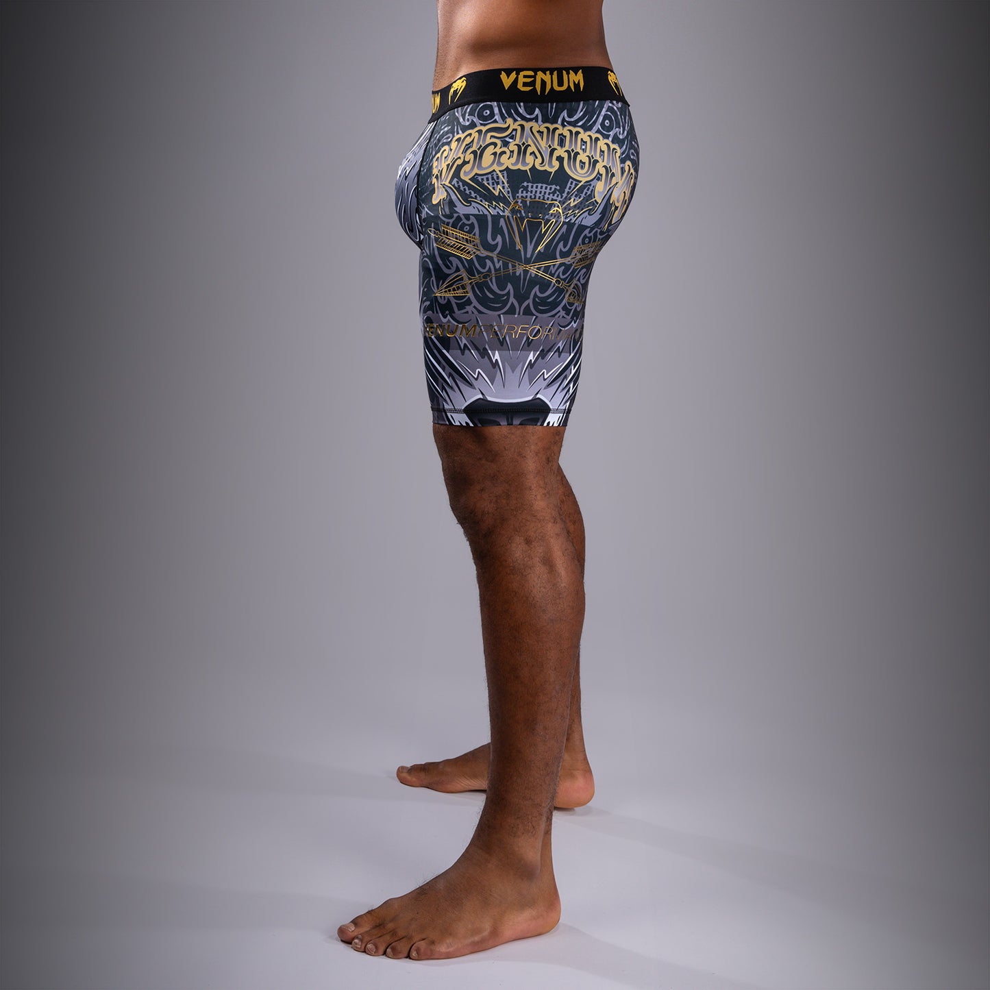 Venum Wolf Atak Short de Compresión – Negro/Gris