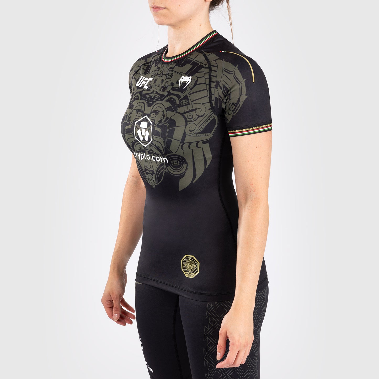 Noche UFC by Venum Authentic Fight Night Rash Guard de manga corta para mujer - Negro