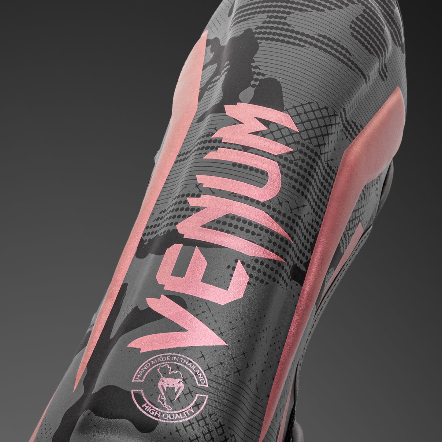 Espinillera Venum Elite - Negra/Rosa/Oro