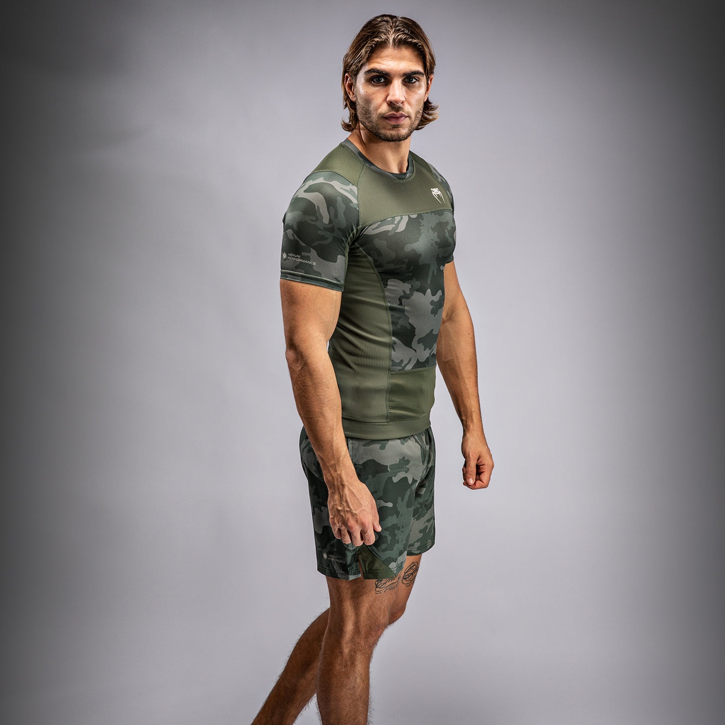 Venum G-Fit Air Rashguard de Manga Corta para Hombre - Camuflaje del Ejército