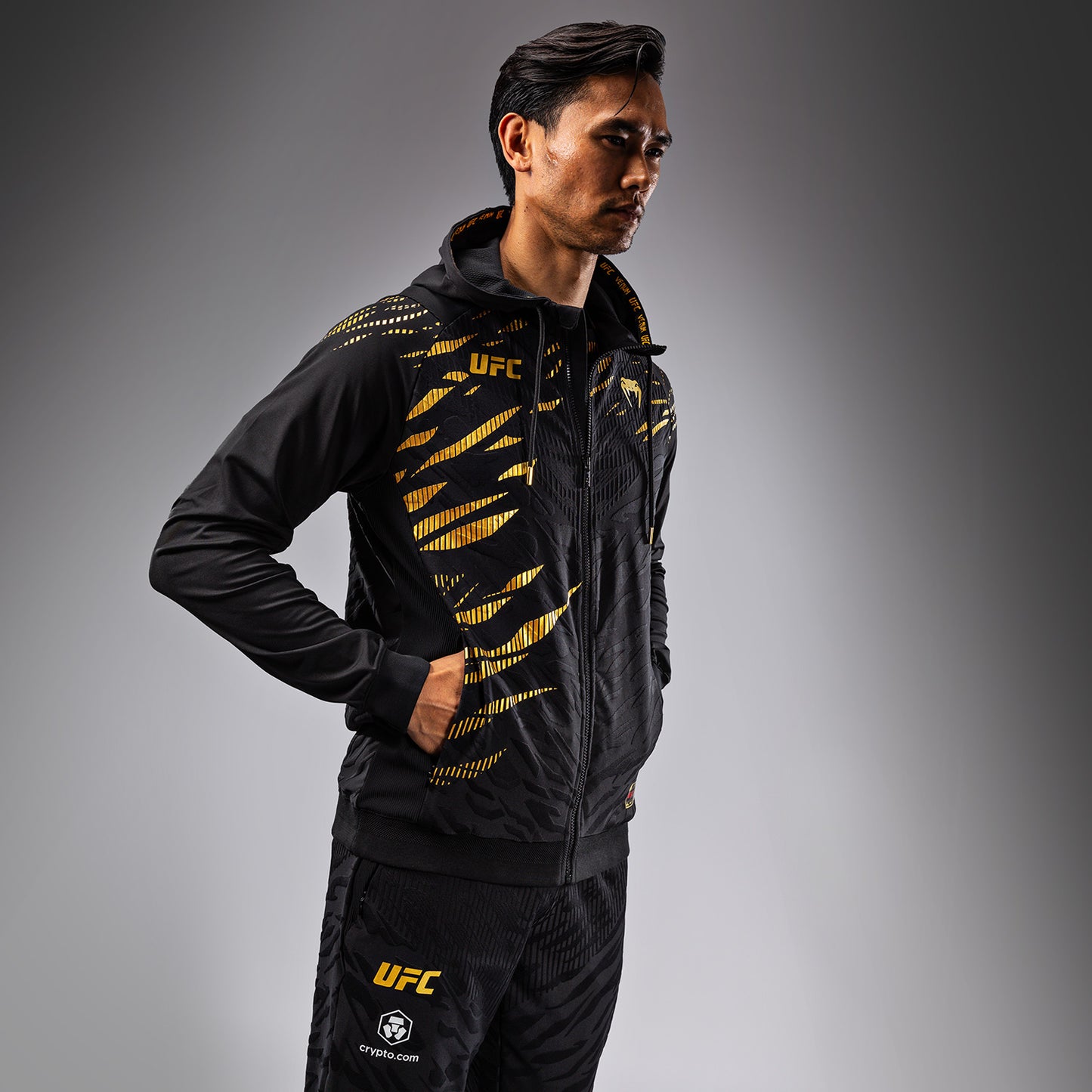 UFC Fusion by Venum Authentic Fight Night Sudadera con Capucha para Hombre - Champion