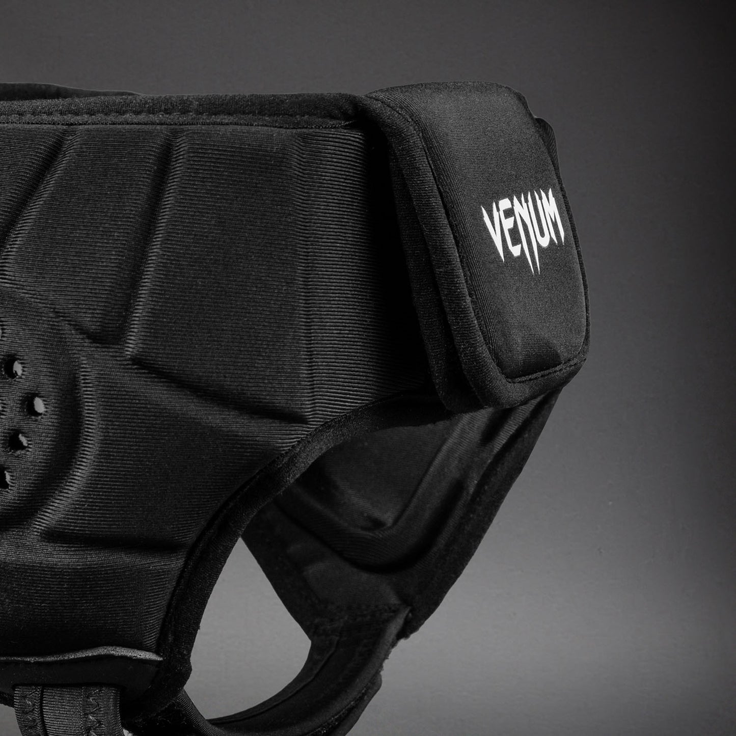 Venum Challenger Protector de Orejas de Lucha – Negro