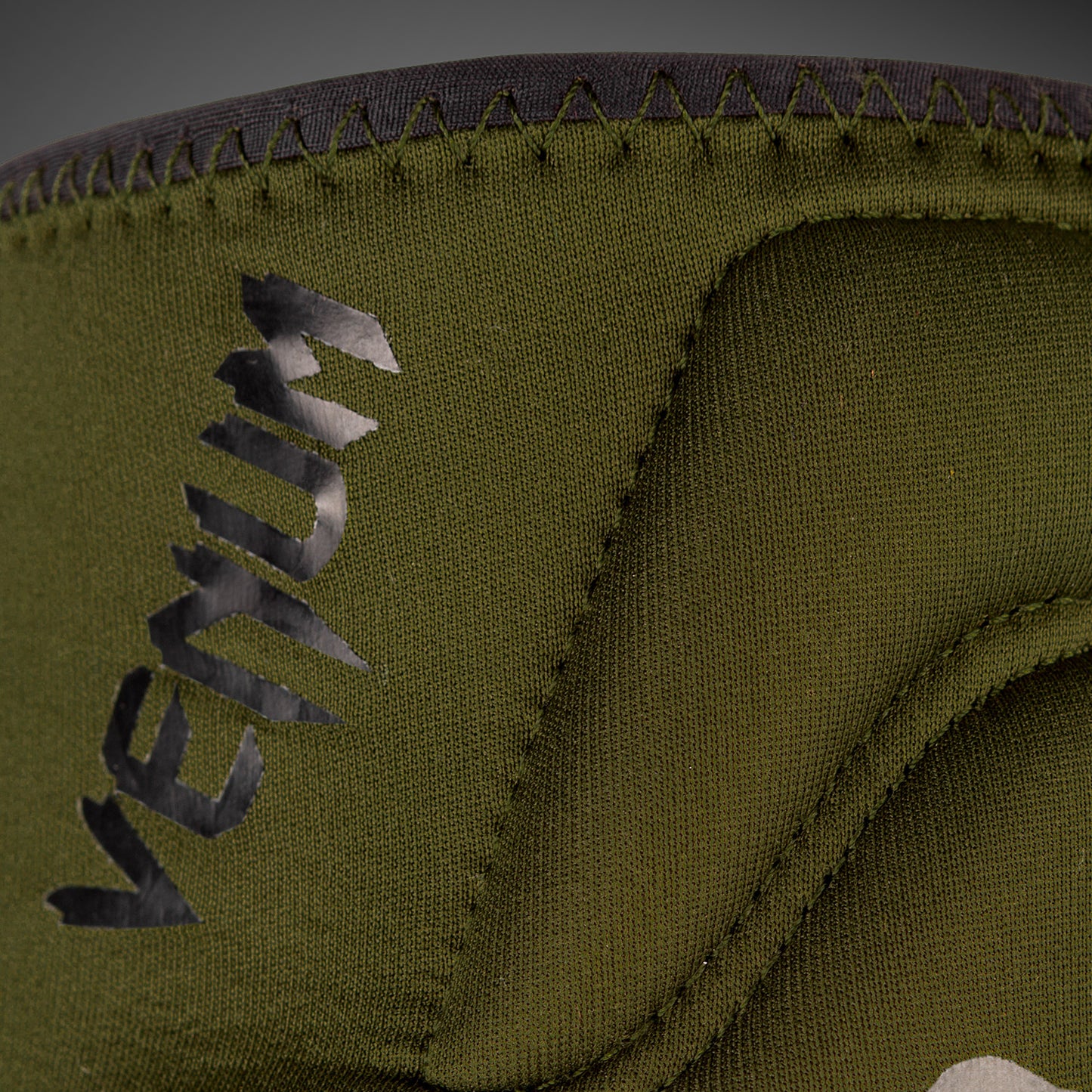 Venum Kontakt Gel Rodilleras - Kaki/Negro