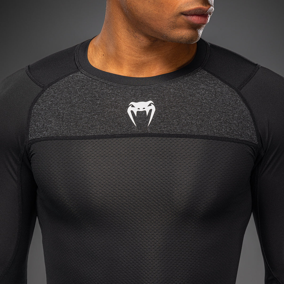 Venum G-Fit Scale Rashguard de manga larga - Negro
