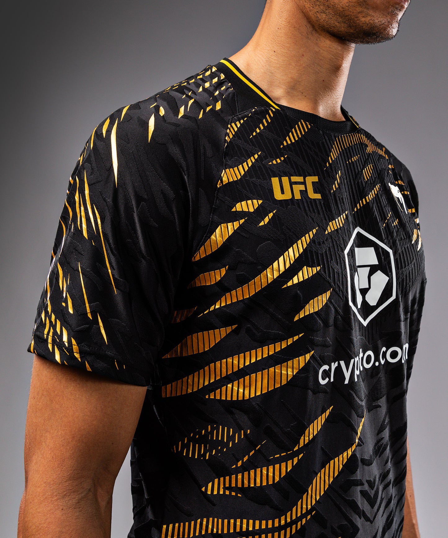 UFC Fusion by Venum Authentic Fight Night Camiseta de Salida para Hombre - Champion