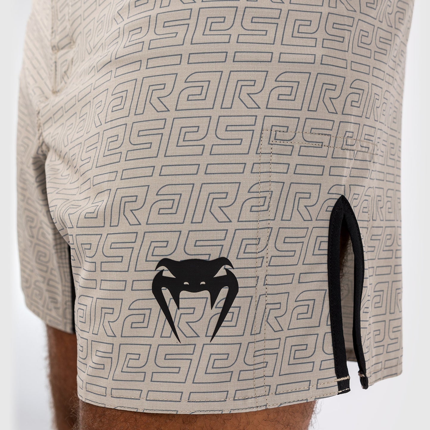 Venum x Ares 2.0 Pantalón Corto de Combate - Arena