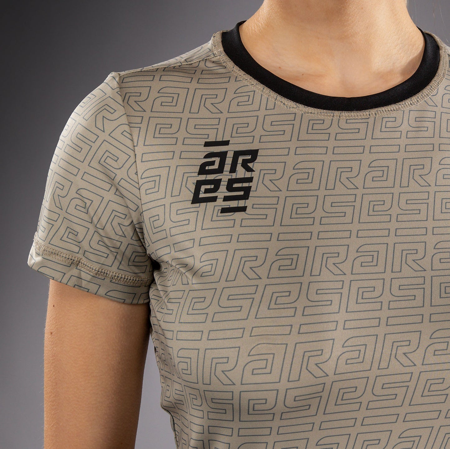Venum x Ares 2.0 Camiseta Dry Tech para Mujer – Arena