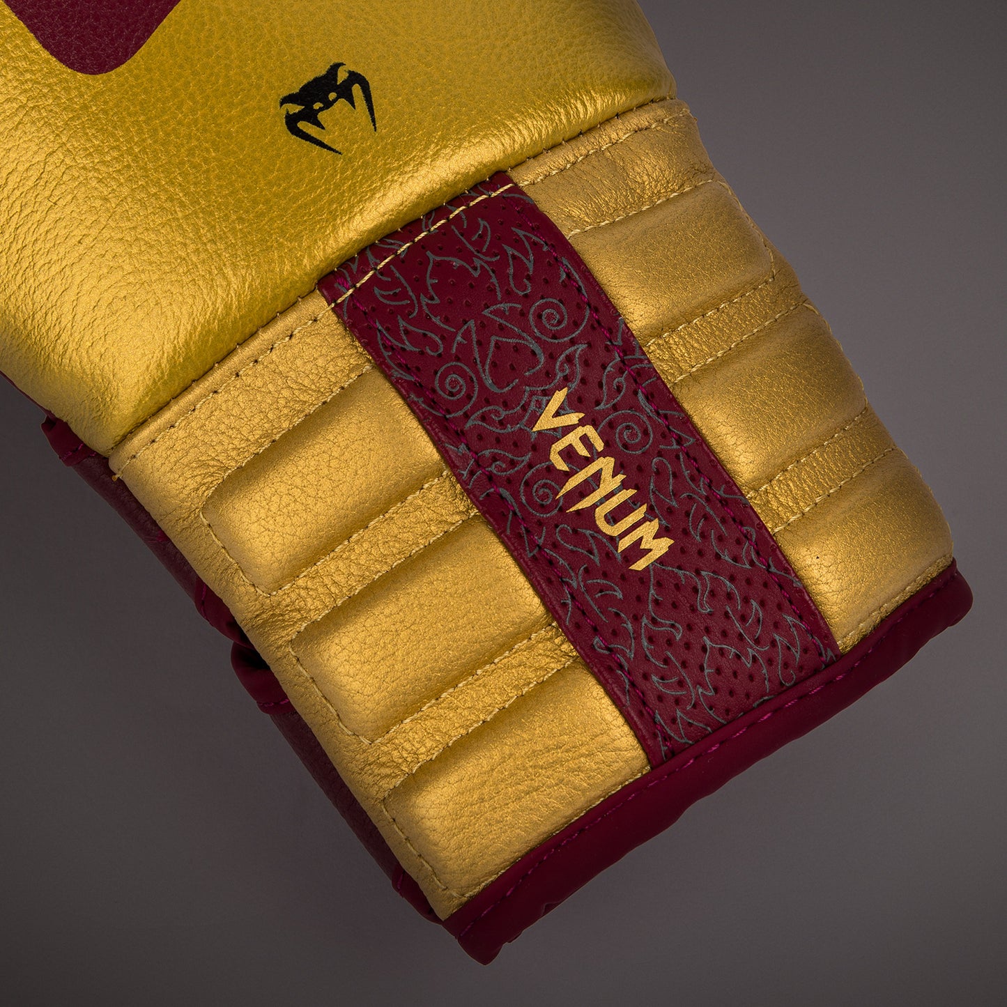 Venum Reverso Guantes de Boxeo - Rojo Cereza/Dorado