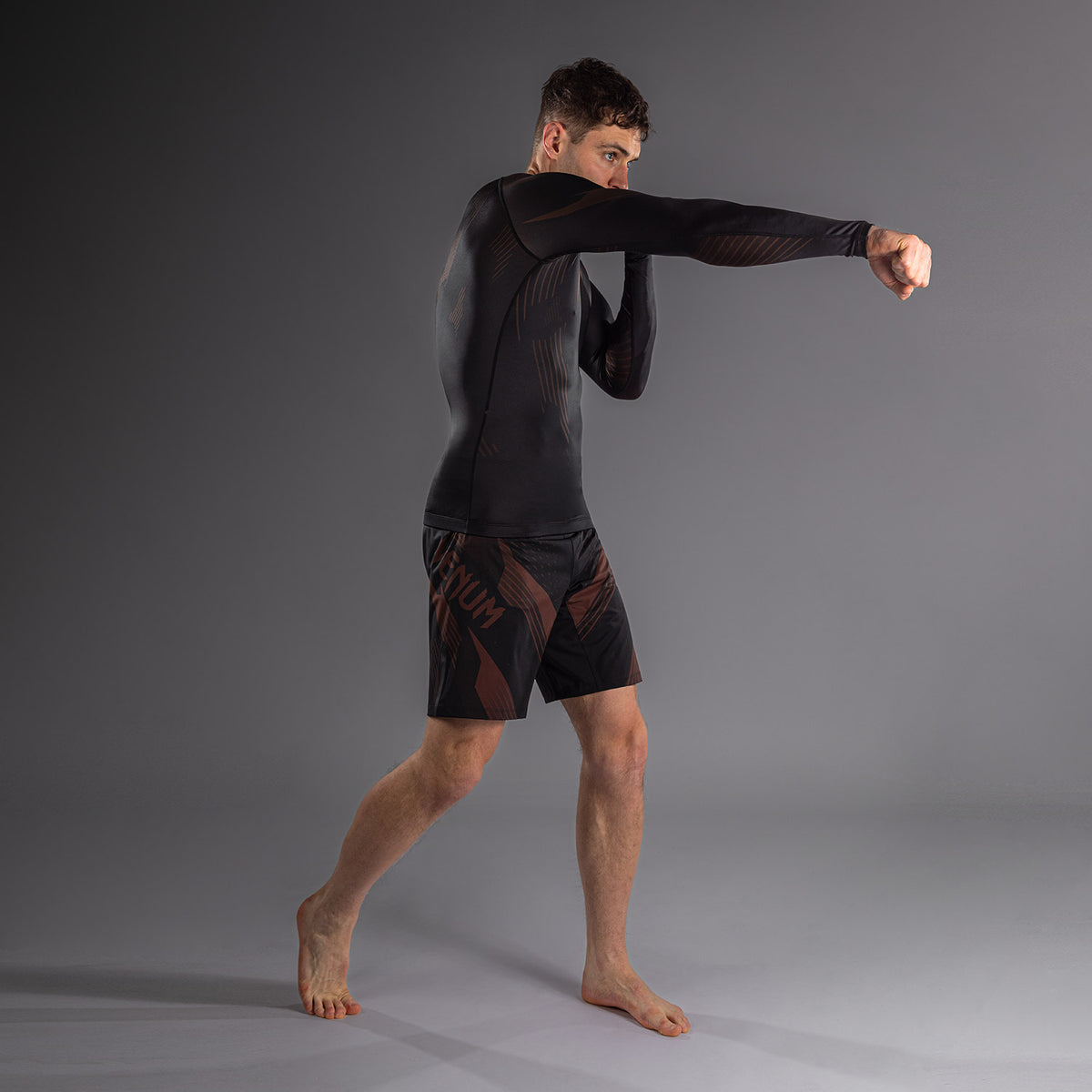 Venum No-Gi 6.0 Rashguard Manga Larga - Negro/Marrón