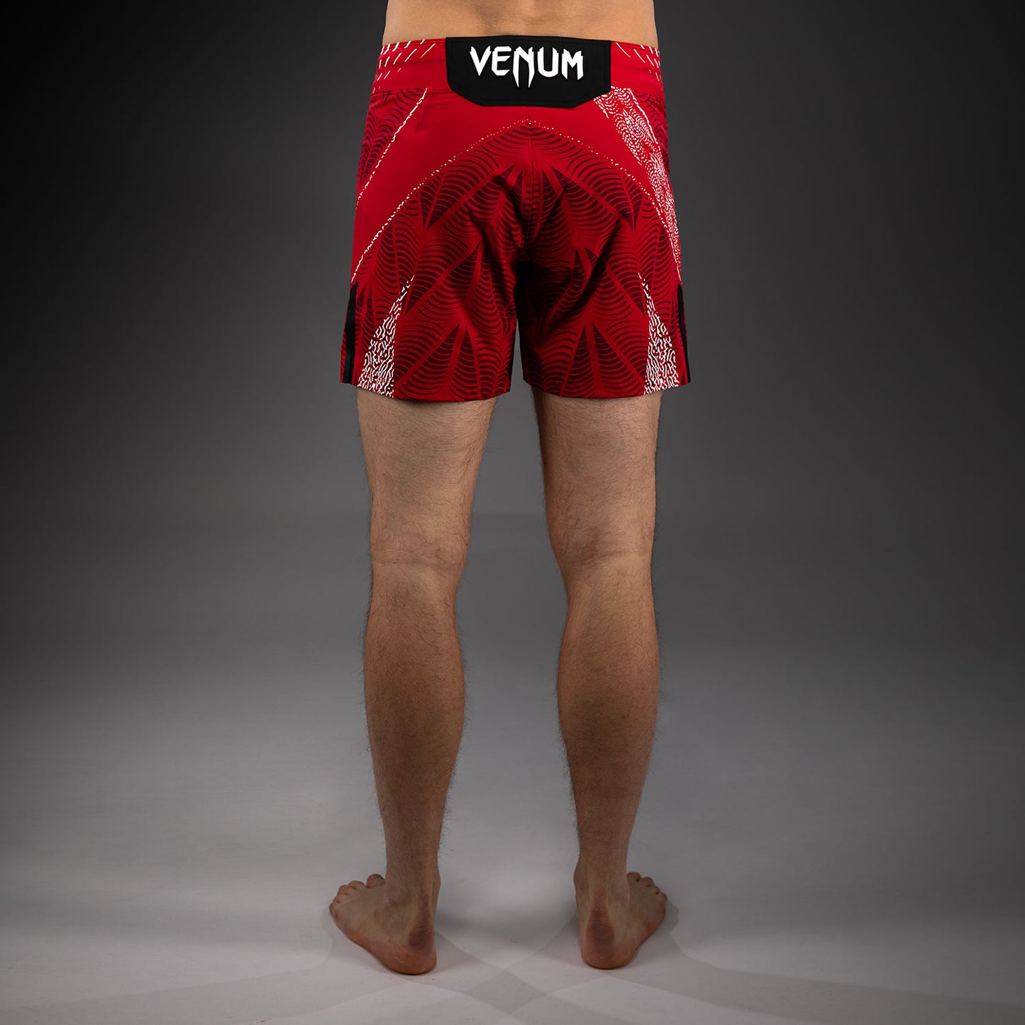UFC Zenith by Venum Authentic Fight Night Short de pelea ajuste corto Hombre - Rojo