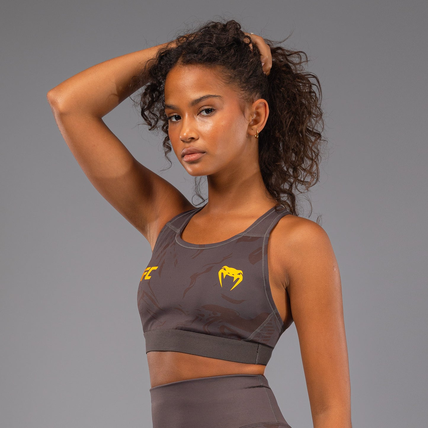 UFC Fusion by Venum Fight Week Sujetador Deportivo para Mujer - Marrón tierra