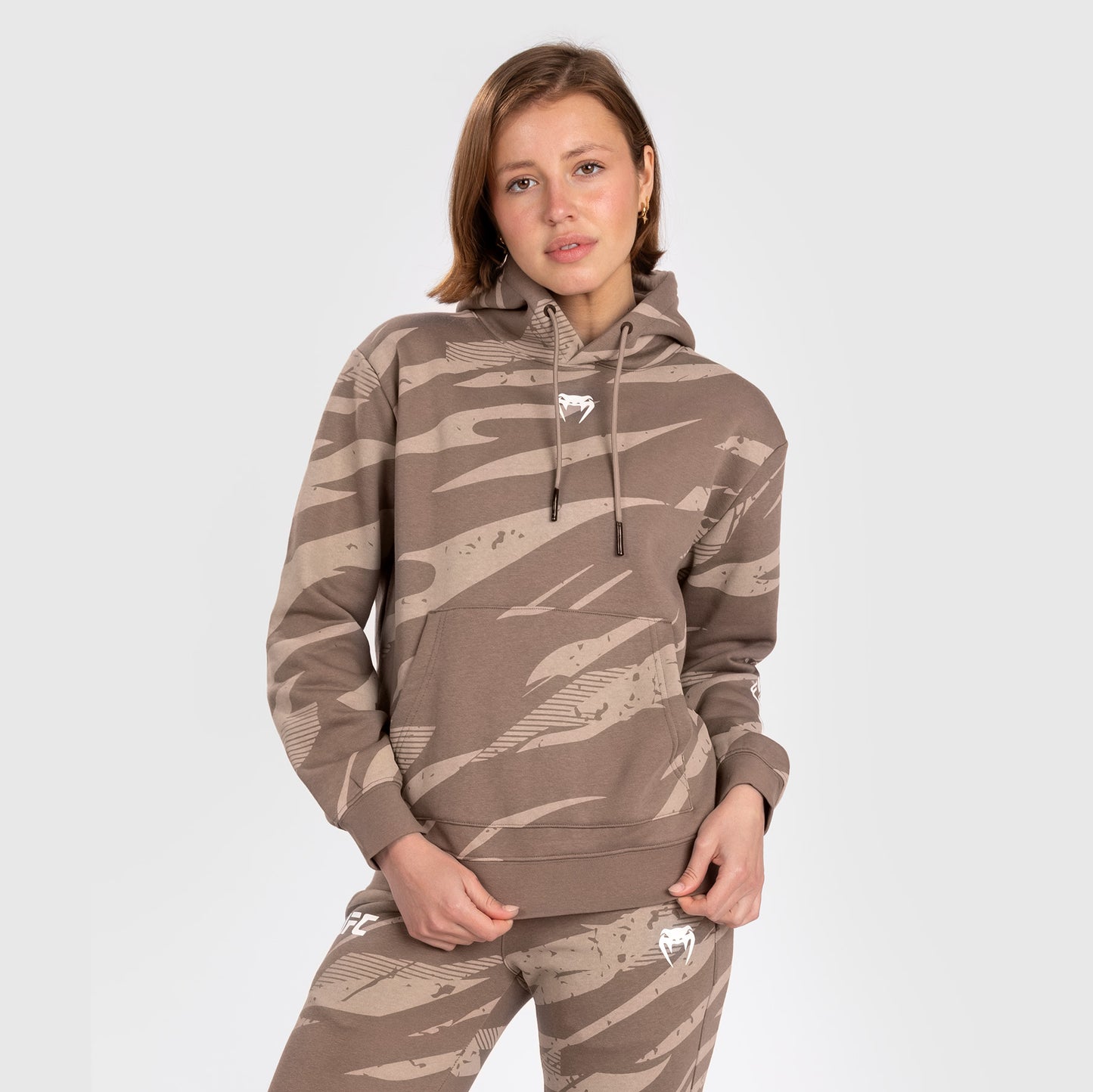 UFC Adrenaline By Venum Fight Week Sudadera Con Capucha para Mujer - Desert Camo