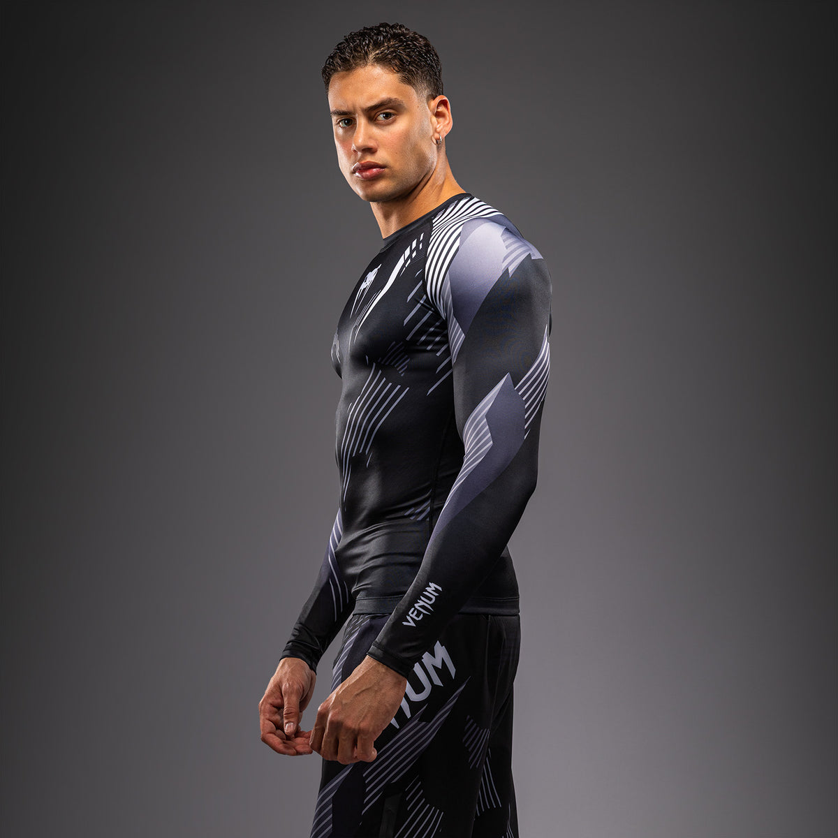 Venum No-Gi 6.0 Rashguard Manga Larga - Negro/Blanco
