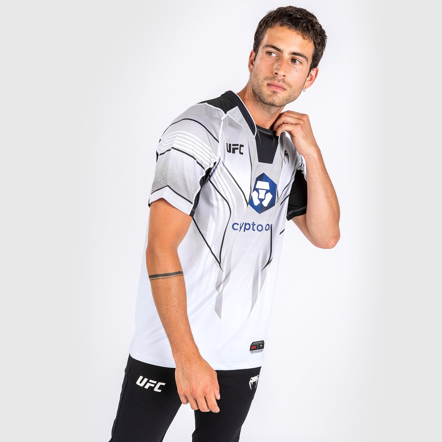 Camiseta UFC Venum Authentic Fight Night 2.0 Hombre - Blanco