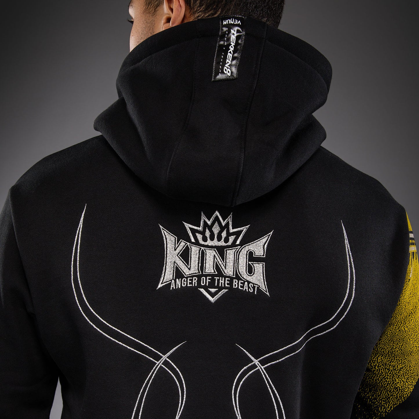 Venum x TEKKEN 8 Sudadera con Capucha King - Negro/Amarillo