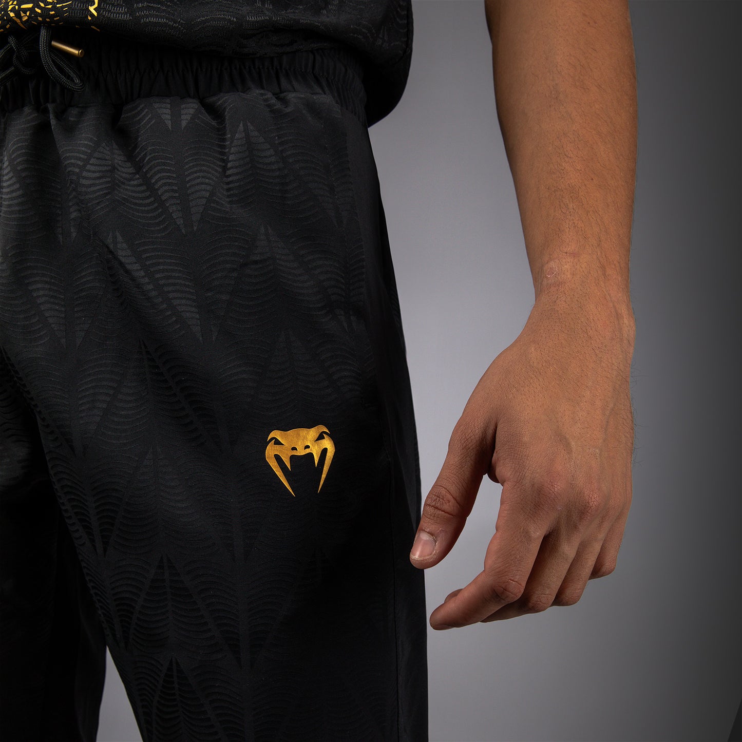 UFC Zenith by Venum Authentic Fight Night Pantalón de walkout Hombre - Champion