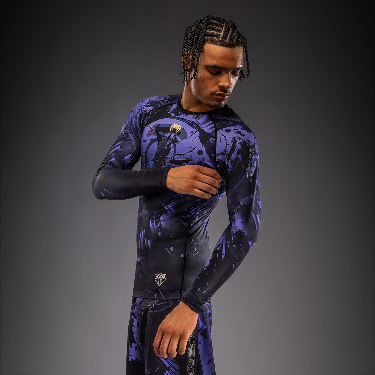 Jujutsu Kaisen x Venum Gojo Rashguard Manga Larga – Morado