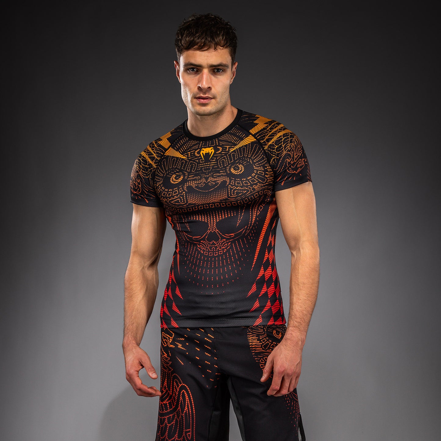 Venum Quetzal Fury Rashguard de Manga Corta - Negro/Rojo Fury/Mandarina
